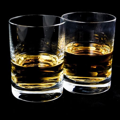 Sempre più intenditori acquistano il rum online