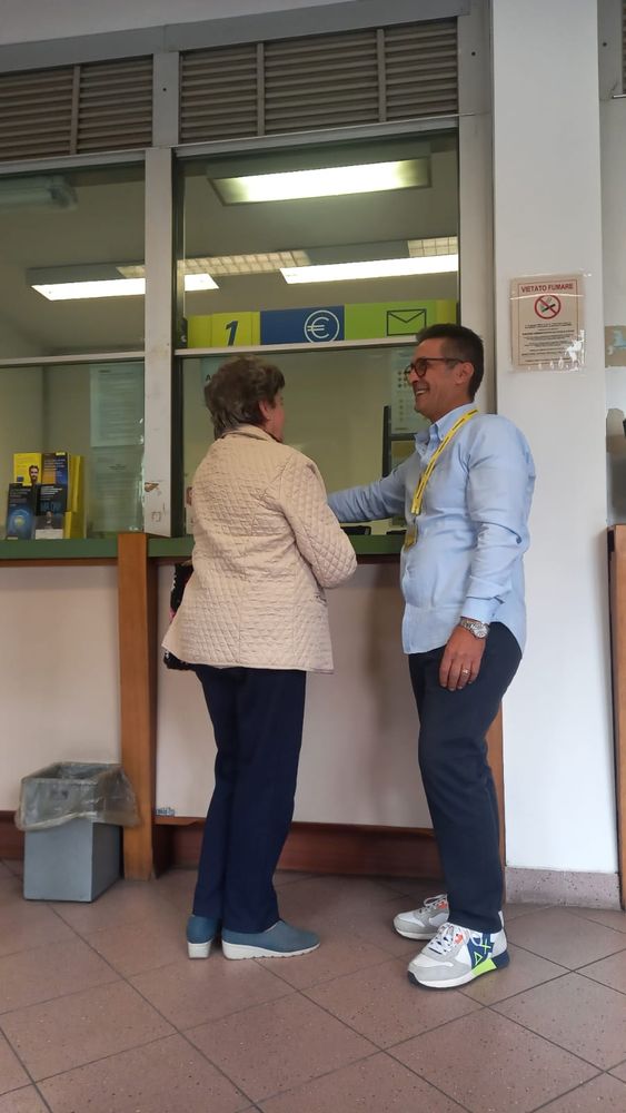 Poste Italiane: per la Festa dei Nonni uffici postali al servizio dei cittadini più anziani Poste Italiane: per la Festa dei Nonni uffici postali al servizio dei cittadini più anziani