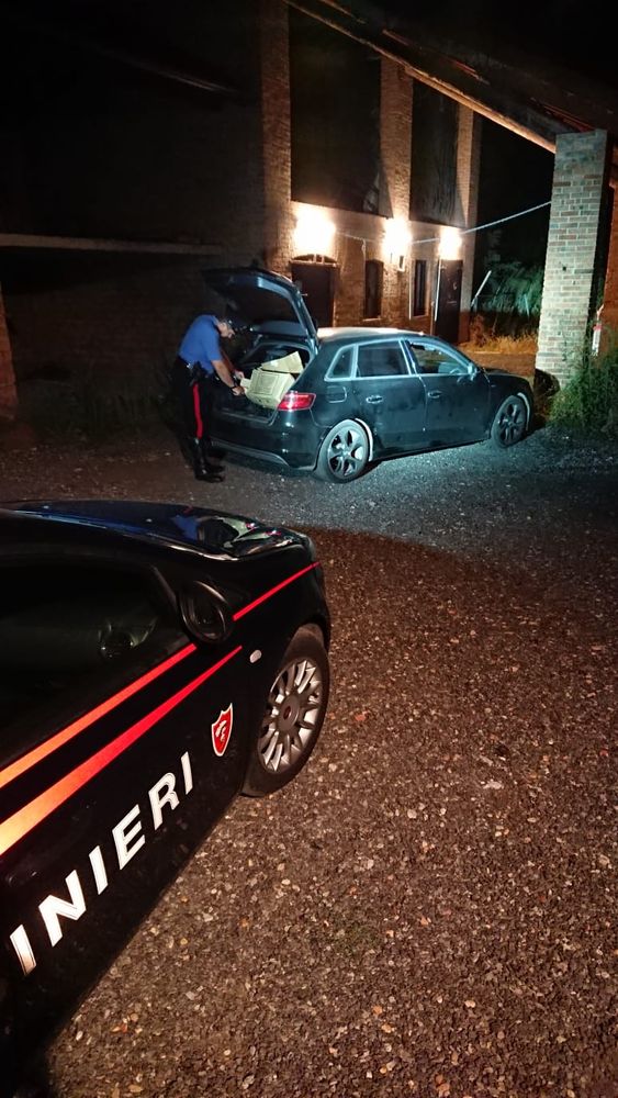 Oltrepo: spaccata al Mediaworld, i carabinieri recuperano 124 telefoni cellulari Oltrepo: spaccata al Mediaworld, i carabinieri recuperano 124 telefoni cellulari