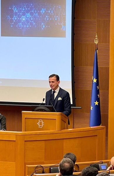 “Si può davvero parlare per l’Italia di un attacco hacker su larga scala o si è trattato solo di una vulnerabilità conosciuta sfruttata da cyber criminali?”