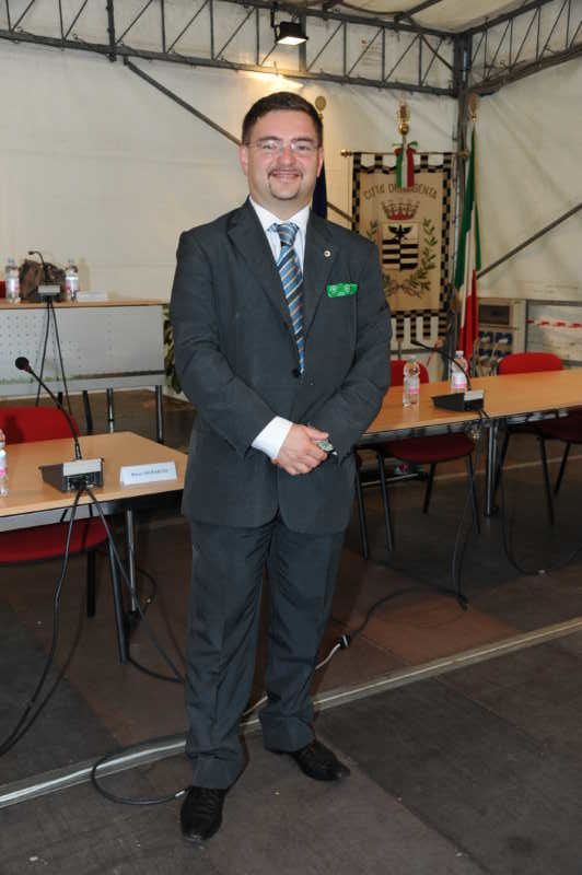 Magenta e le auto incendiate, Gelli: ‘E’ stato un corto circuito’ Magenta e le auto incendiate, Gelli: ‘E’ stato un corto circuito’