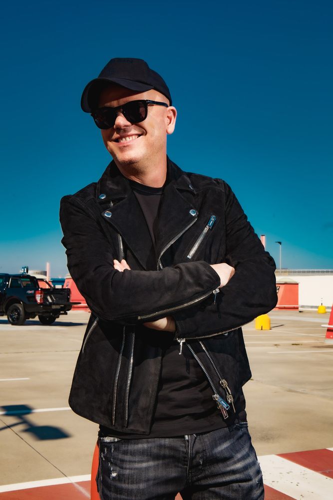 Vigevano, Gigi D'Alessio "Mani e Voce" al Castello Sforzezco Vigevano, Gigi D'Alessio "Mani e Voce" al Castello Sforzezco