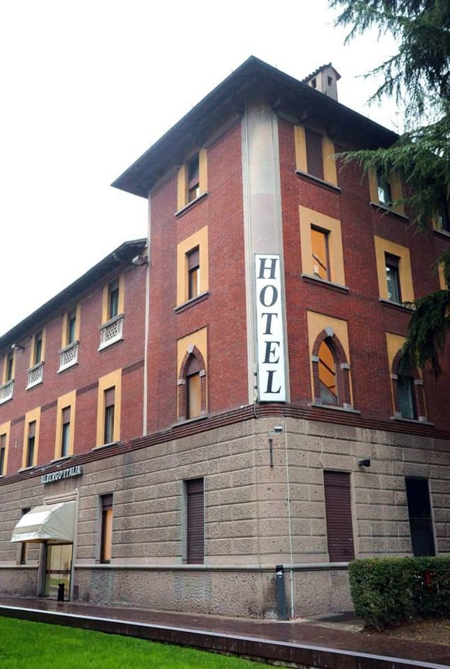 Abbiategrasso, 2 offerte di lavoro dal Nuovo Albergo Italia
