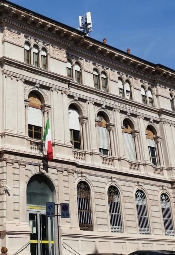 Poste Italiane: l’iniziativa “Cento facciate” fa rivivere il palazzo di Pavia