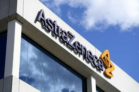 Il vaccino Astra Zeneca, che sarà prodotto in Italia, ha efficacia media del 70%