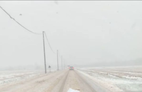 Arriva la neve in Lomellina, disagi sulla provinciale 28 tra Pieve del Cairo e Sannazzaro