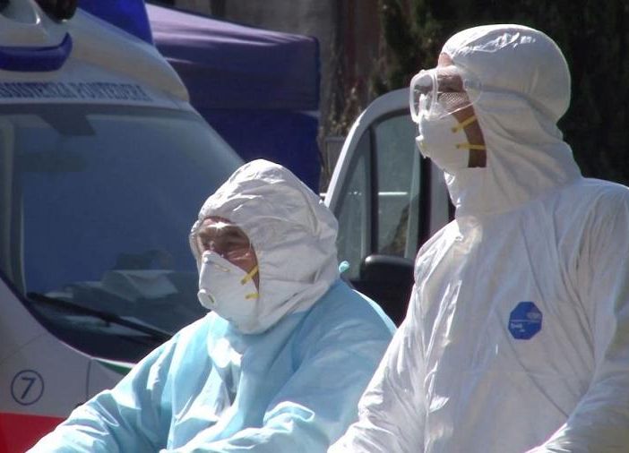 In Italia vittime al minimo, nuovi casi in calo