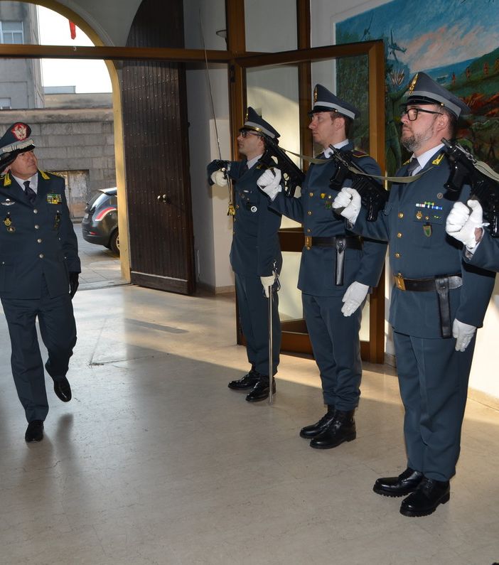 Guardia di Finanza, il comandante regionale Lombardia in visita alla compagnia di Vigevano