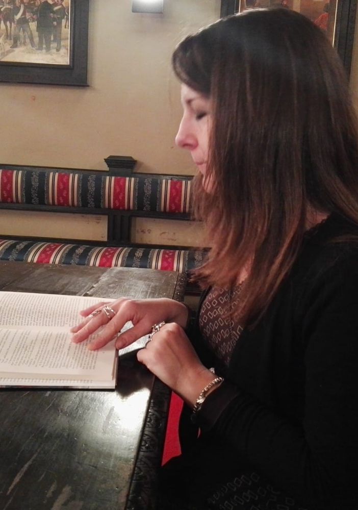 Gambolò, il personaggio della ghostwriter Vani è arrivato in città. A portarlo la scrittrice Alice Basso