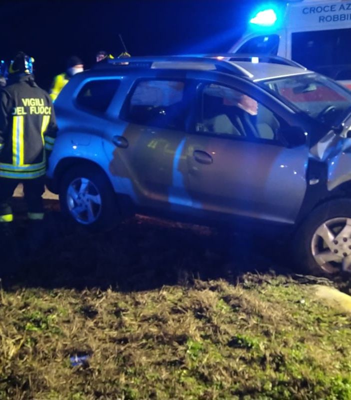 Sant'Angelo: scontro tra auto sulla provinciale 596, interviene l'elisoccorso
