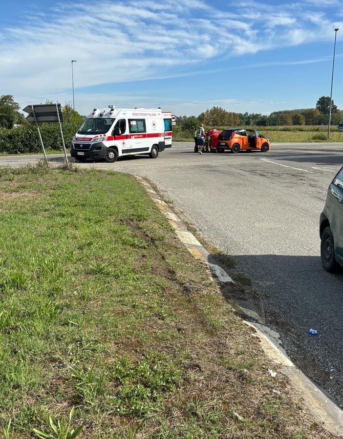 Mede: incidente sulla provinciale 194, ferita donna 41enne