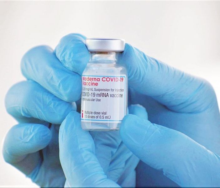 Vaccino Moderna efficace al 100% sugli adolescenti