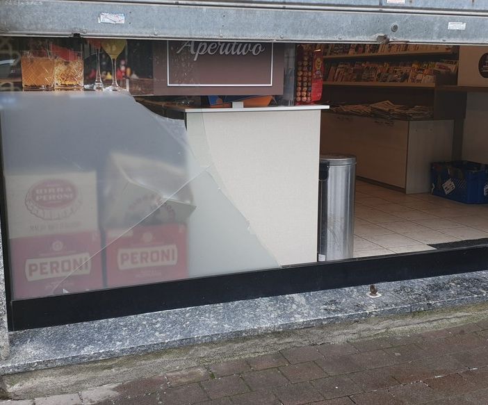 Magenta: aggressione in tabaccheria, il titolare formalizza la denuncia per lesioni, minacce e danneggiamenti