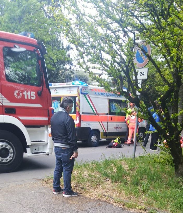 Vittuone: gravissimo incidente in via Volontari della Libertà, sul posto l’elisoccorso, feriti due giovani