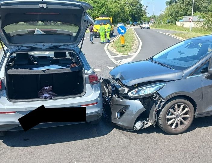 Robecco: scontro alla solita intersezione con Magenta, una ragazza ferita