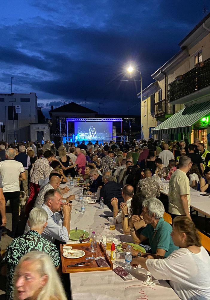 Mede, grande successo per la &quot;Notte Bianca&quot;. Le immagini