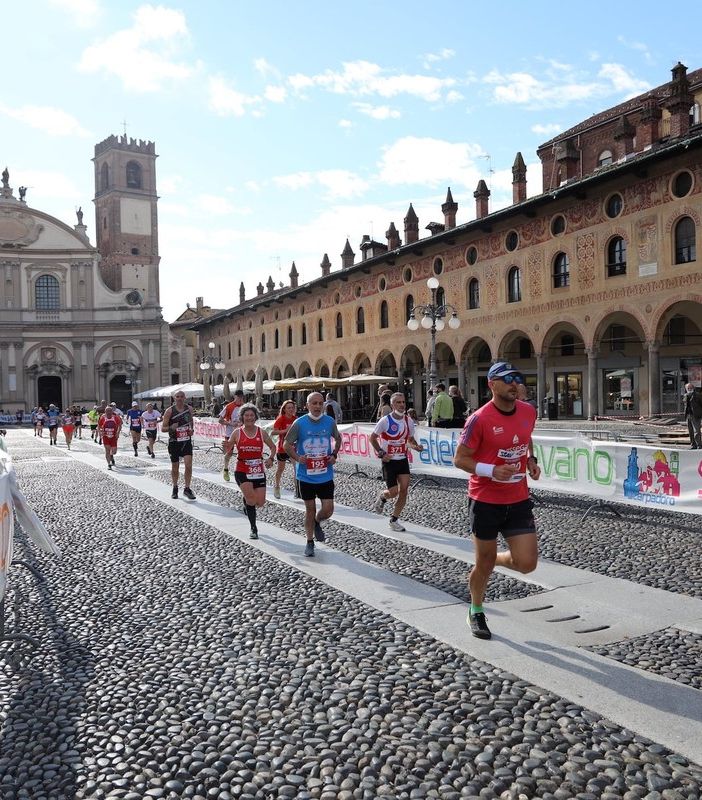 Vigevano: 15° Scarpadoro Half Marathon, 10 e 5K, dal 1° gennaio aprono le iscrizioni