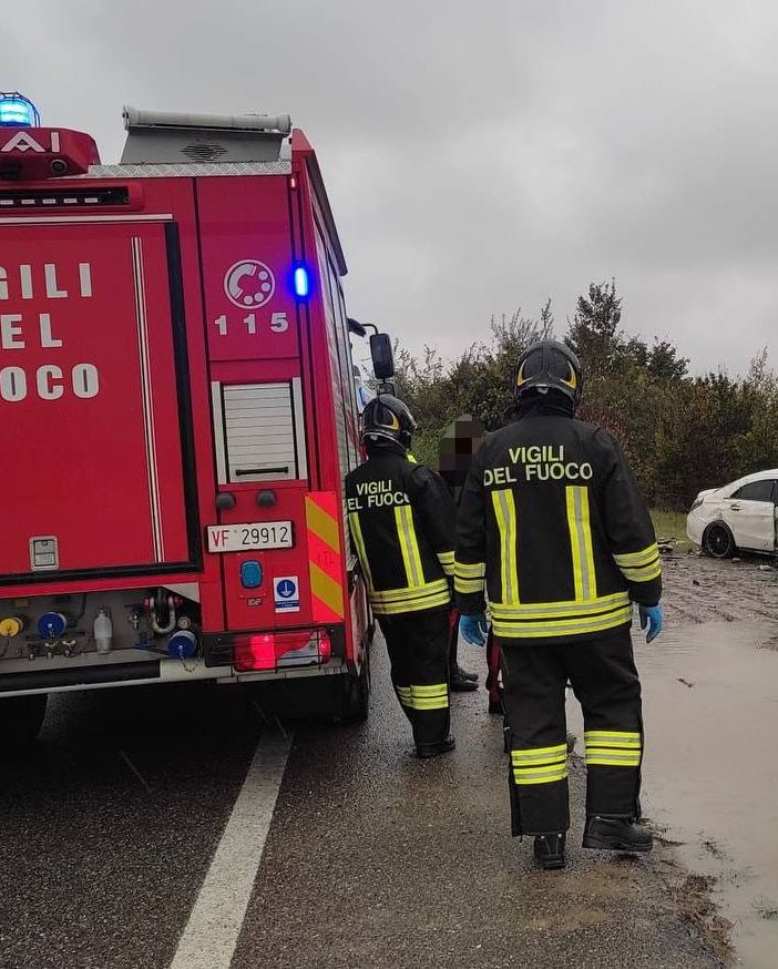 Villanterio: si schianta in auto contro un muretto, grave una ragazza 20enne