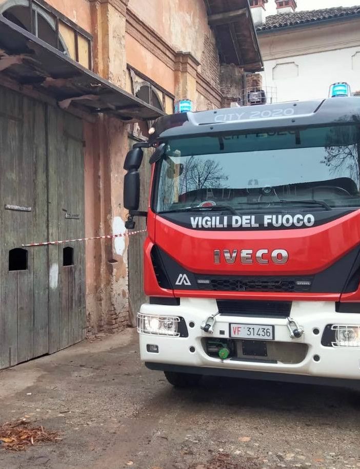 Pavia: i Vigili del fuoco recuperano una salma all'interno di un edificio disabitato