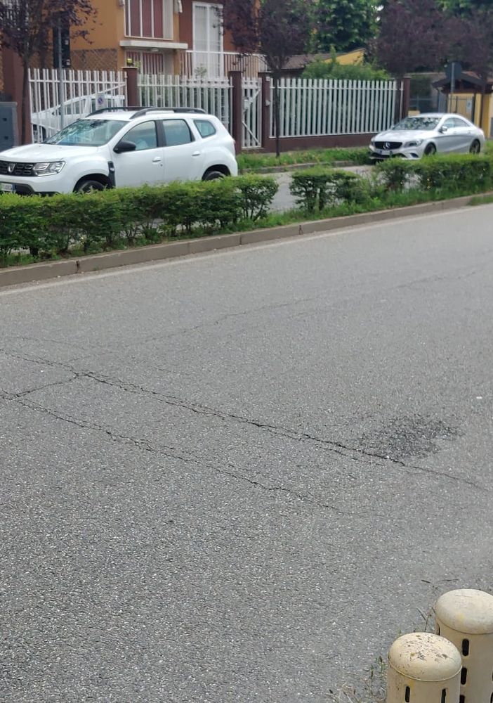 Vigevano: ragazza di 13 anni investita da un'auto in viale Petrarca