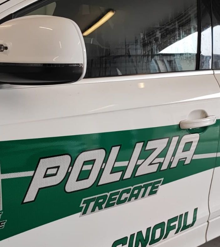 Trecate: botte, insulti e minacce all'amica, arrestato un 56enne