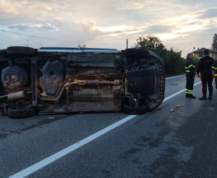 Pavia: incidente sulla provinciale 235, ferite 4 persone