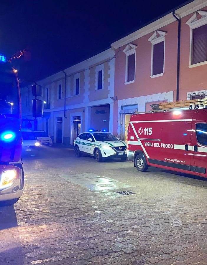 Mede: accusa un malore in casa, 55enne soccorso dai Vigili del fuoco