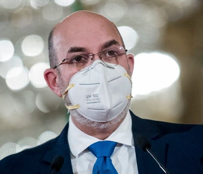 Crimi espelle dal gruppo 5Stelle i senatori anti-Draghi