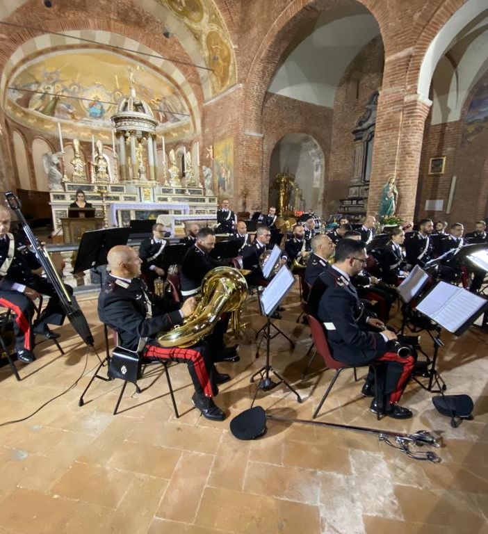 Lomello: la fanfara del 3° reggimento carabinieri di Milano in concerto alla chiesa di Santa Maria Maggiore