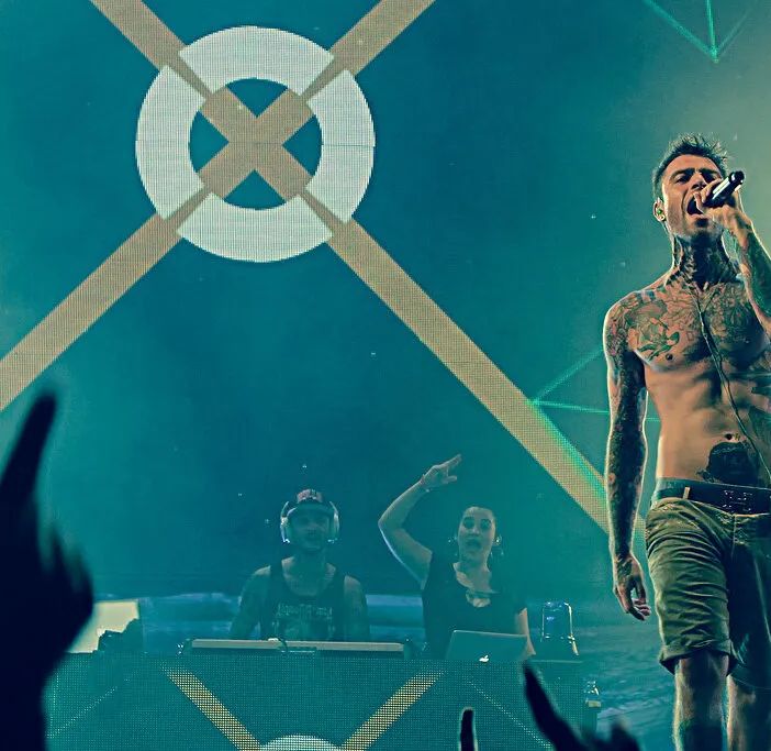Bonus psicologo: Matteo Bassetti contro Fedez