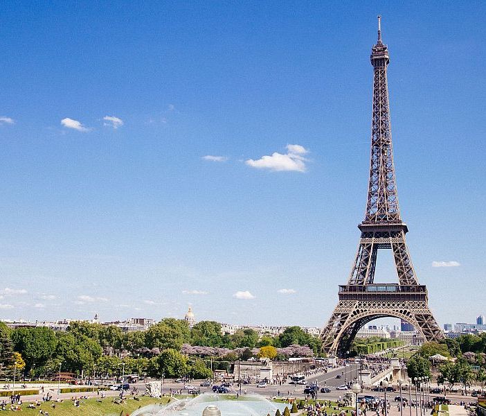&quot;La città con la Torre Eiffel? Pisa&quot;