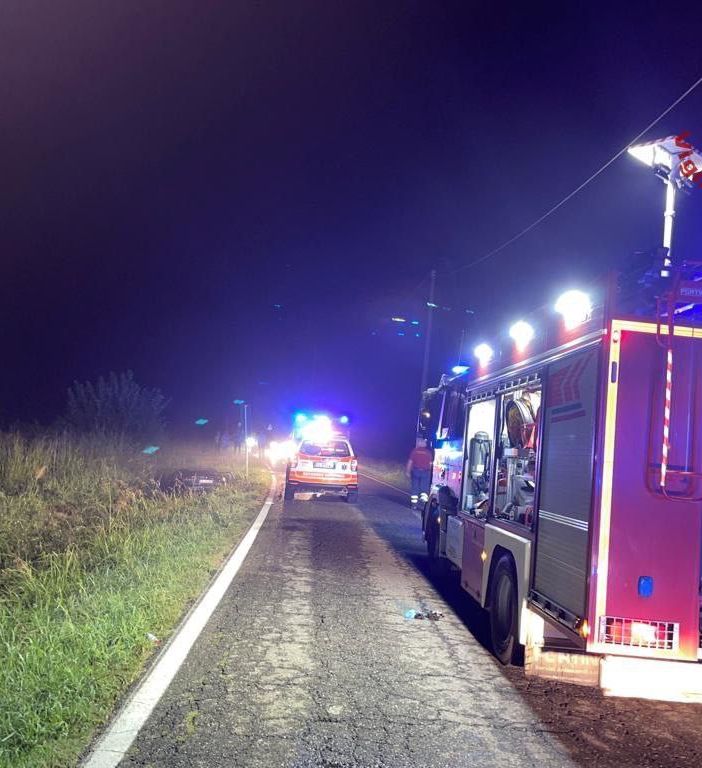 Gropello: esce di strada sulla provinciale 60, ferito un 28enne