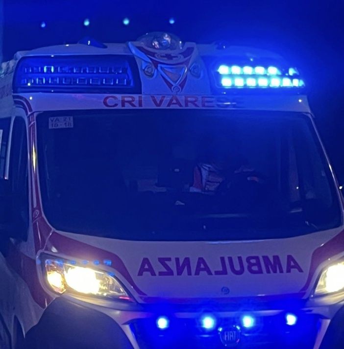 Ancora due incidenti nella notte in Autolaghi: feriti cinque ventenni