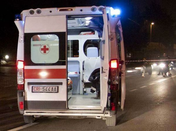 Gaggiano: incidente all'alba gravissimo pedone investito