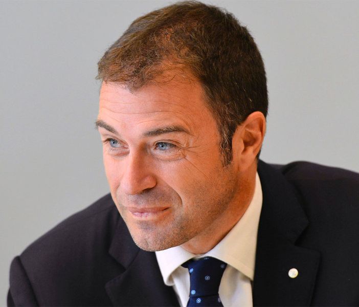 Antonio Rossi ricoverato per un infarto durante una gara podistica e operato a Como