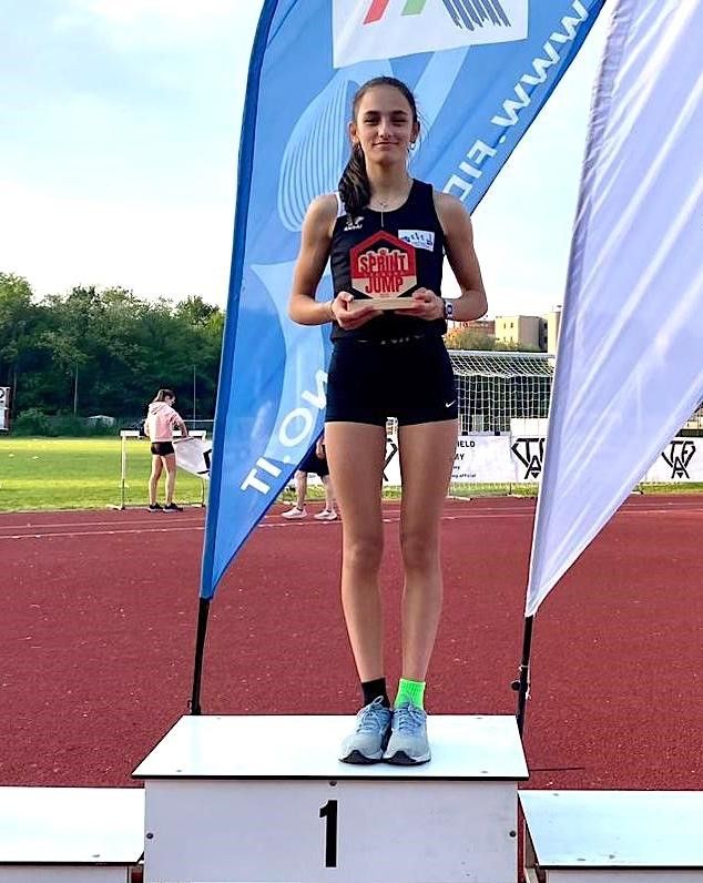 Atletica Vigevano: Aurora Ragusa ottiene nel salto con l’asta il minimo di partecipazione ai campionati italiani allieve