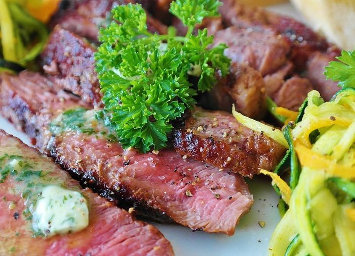 Coldiretti Lombardia: «Stop all'imbroglio veggie burger, la finta carne inganna nove italiani su dieci»