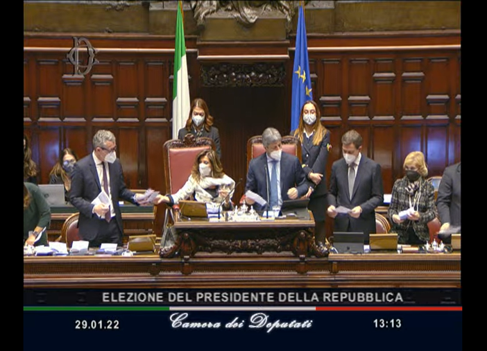 Quirinale, niente da fare anche al settimo scrutinio, ma si va verso il bis di Mattarella