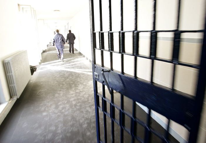 Furti all’outlet di Vicolungo: niente carcere per il bernatese arrestato in flagranza di reato