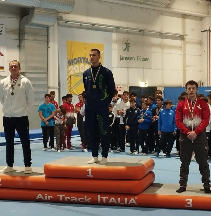 Ginnastica: Davide Saini (Costanza Massucchi Mortara) conquista il secondo posto nel corpo libero