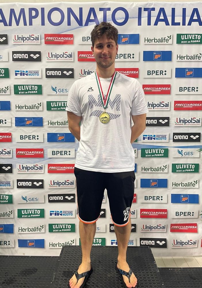 Nuoto: Cristian Strimbeanu (H2Sport Vigevano) conquista il titolo italiano nei 100 dorso, ai campionati invernali master