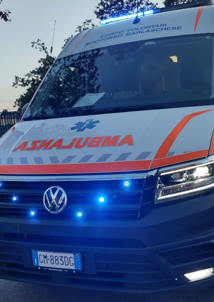 Garlasco si schianta in auto contro un animale sulla strada della Bozzola, soccorsa una 55enne