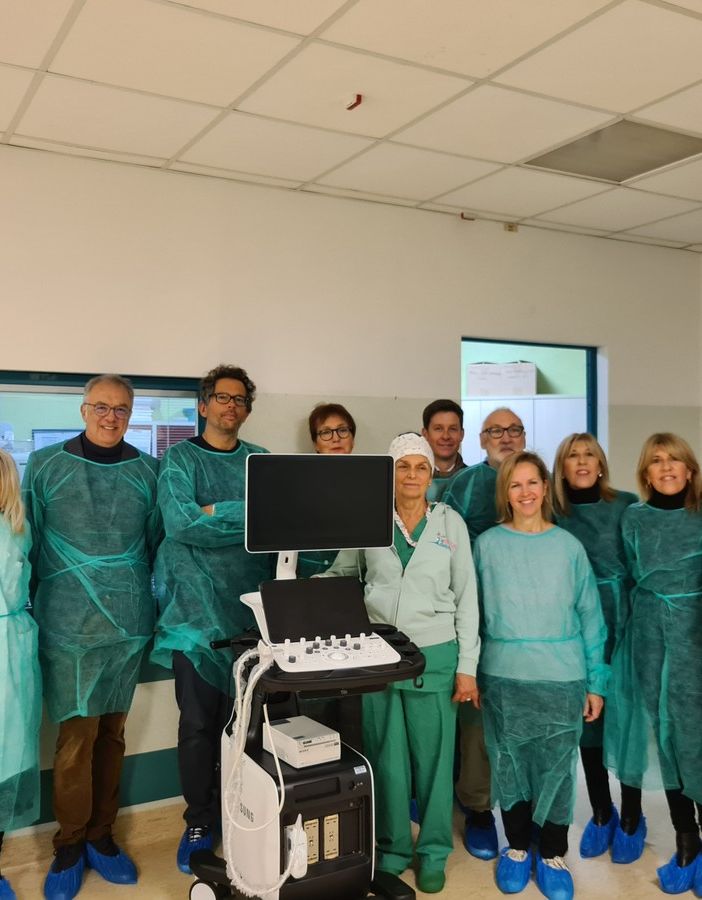 L'associazione Pavia Donna Ados ha donato un nuovo ecografo al San Matteo