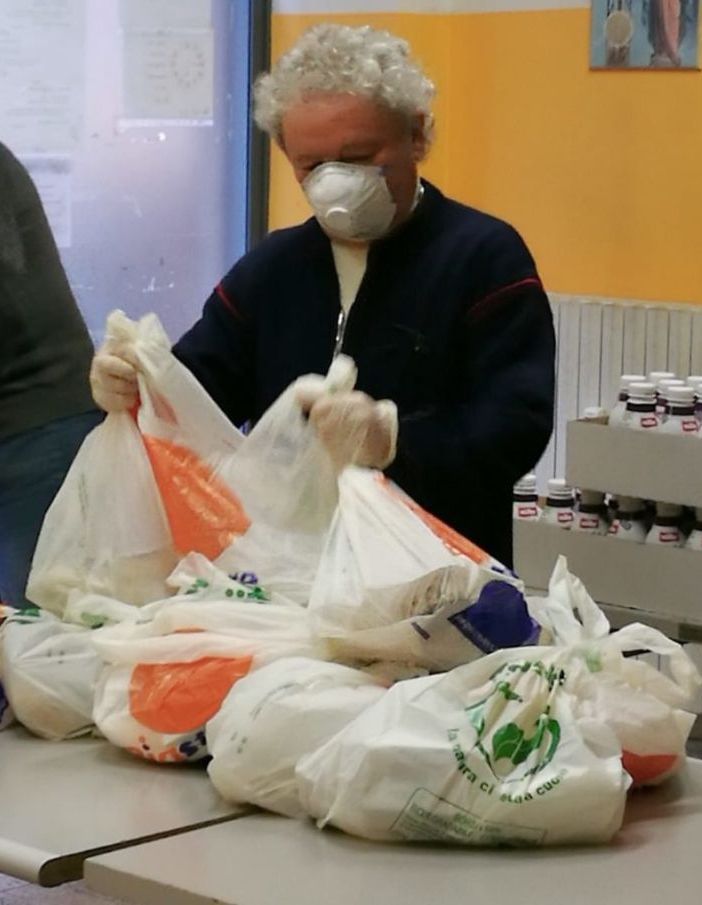 Torino, aumentano le richieste di cibo alla ‘Mensa dei Poveri’