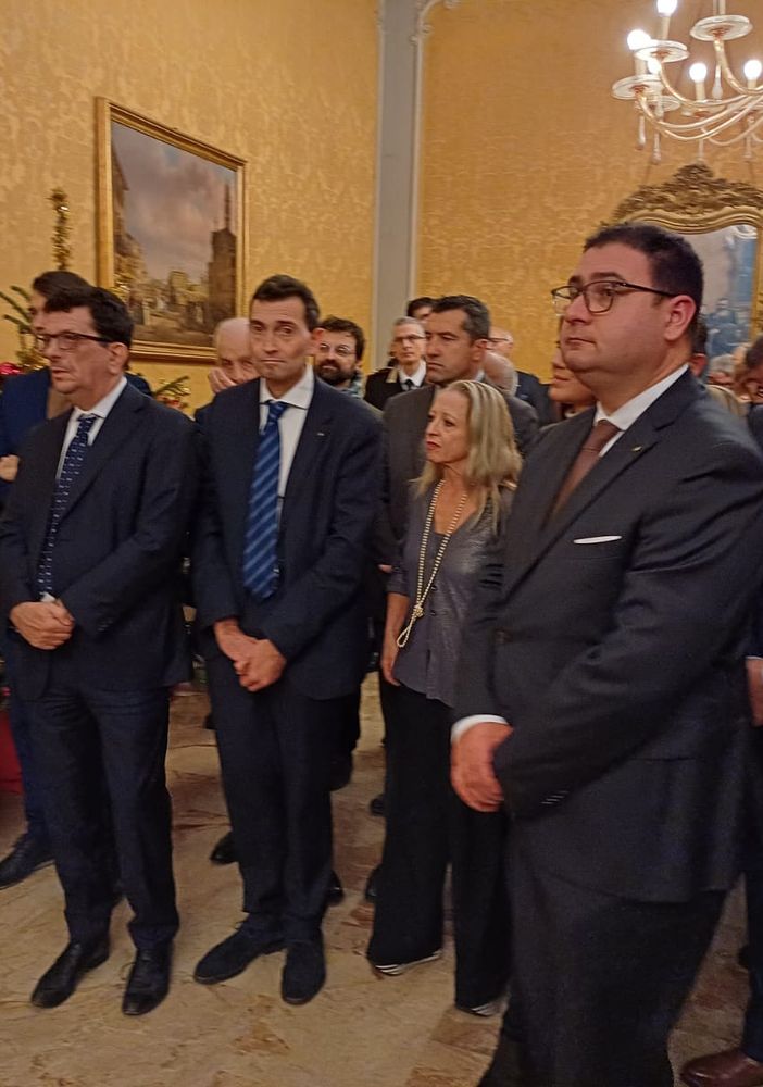 Pavia: tradizionale scambio di auguri natalizi nel segno della solidarietà a Palazzo Malaspina