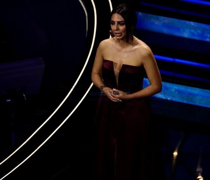 Pegah Moshir Pour e Drusilla Foer sul palco dell'Ariston &quot;per la libertà&quot; di espressione in Iran