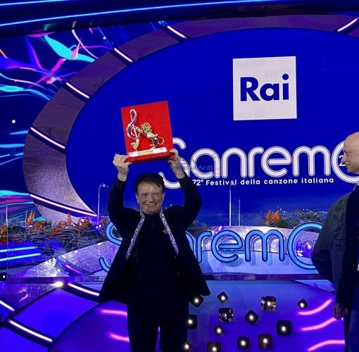 72° Festival di Sanremo: il Premio della Critica &quot;Mia Martini&quot; va a Massimo Ranieri