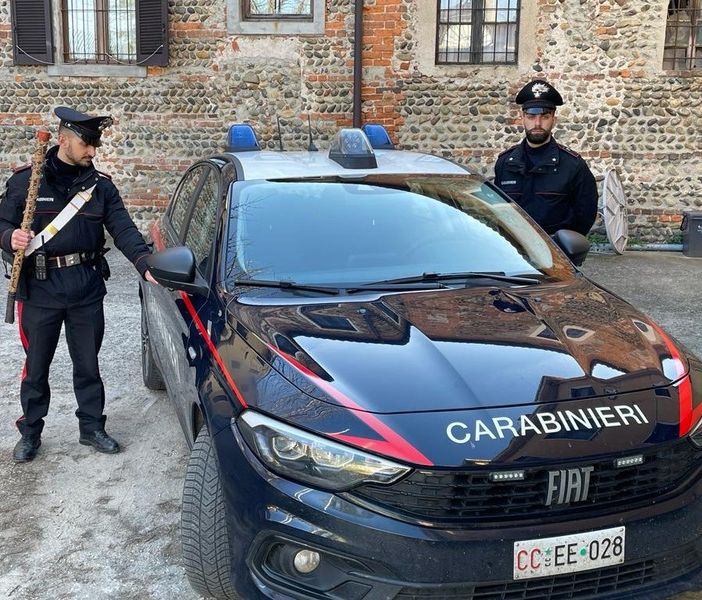 Vercelli: fugge al posto di blocco: fermato dopo 10 chilometri di inseguimento - FOTO E VIDEO