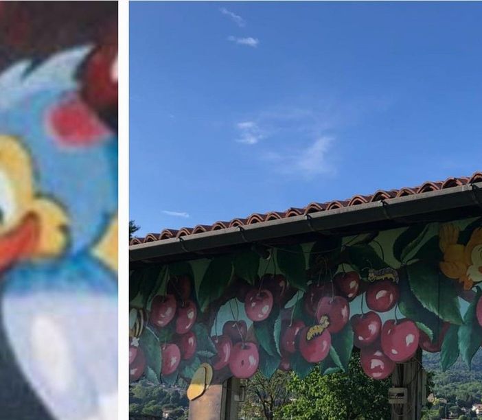 Il banco della vendita delle ciliegie al Parco Cinque Piante di Oltrona senza la sagoma del picchio