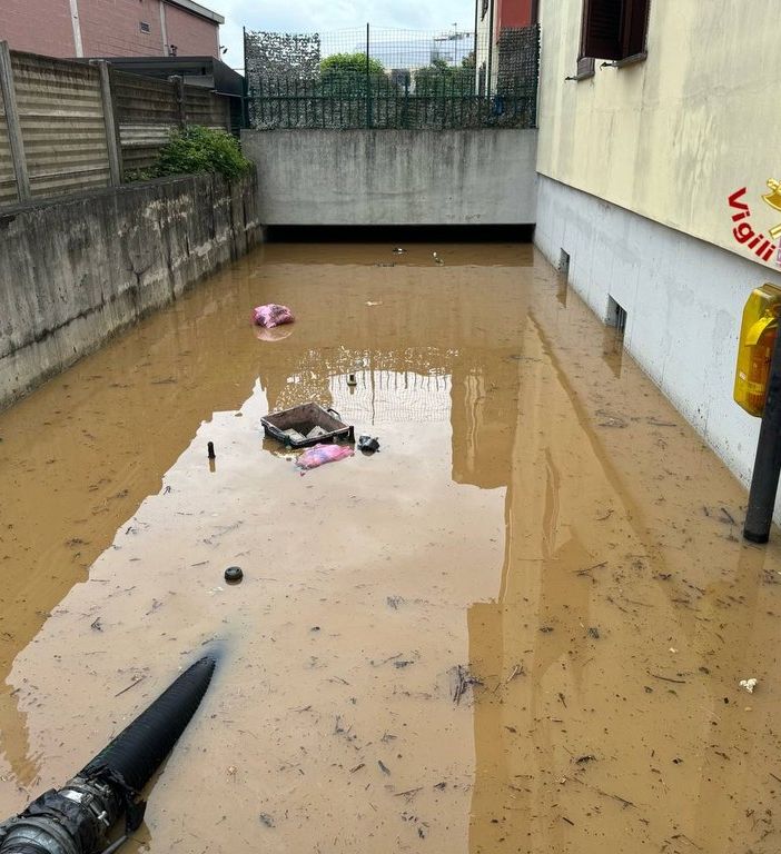 Gli allagamenti causati dalle violenti piogge